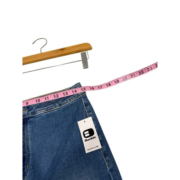 KanCan Signature Ultra High Rise Extreme Flare Jeans Medium Wash Womens 29X34 - Picture 9 of 11